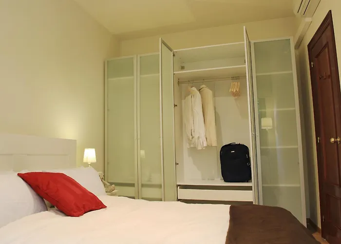 Alguera Apartments Napols